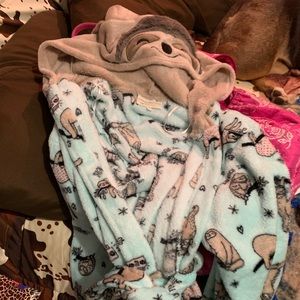 Sloth fuzzy robe